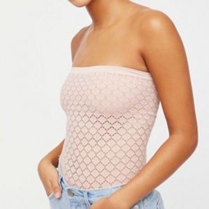 FREE PEOPLE • Strapless top • sz S • light pink• textured, sexy, soft material